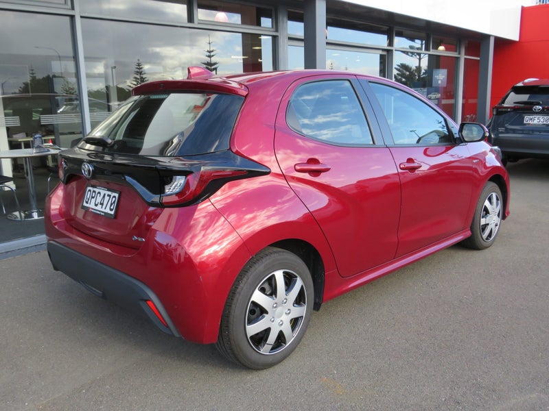 2024 Toyota Yaris GX 1.5P HV ECVT FWD image 5