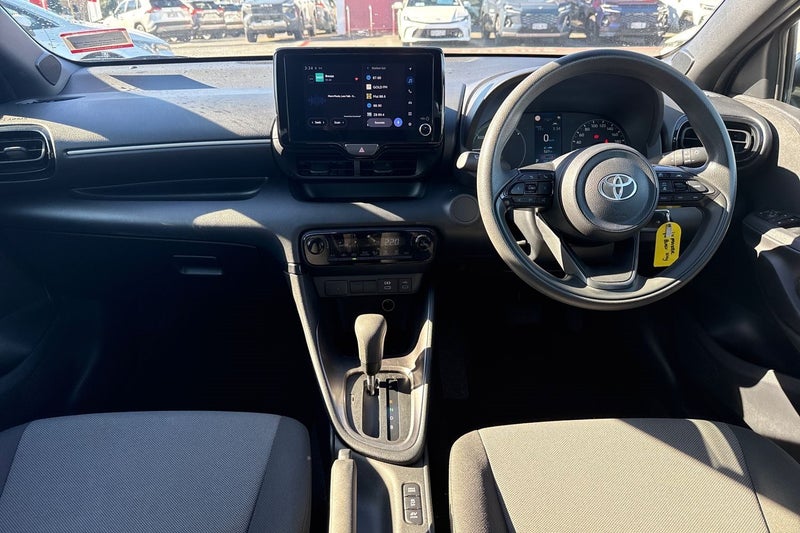 2024 Toyota Yaris GX 1.5P HV ECVT FWD image 2