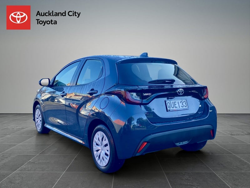 2024 Toyota Yaris GX 1.5P HV ECVT FWD HB image 5