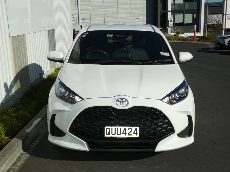 2024 Toyota Yaris GX 1.5P HV ECVT FWD HB/5D/5S... image 3