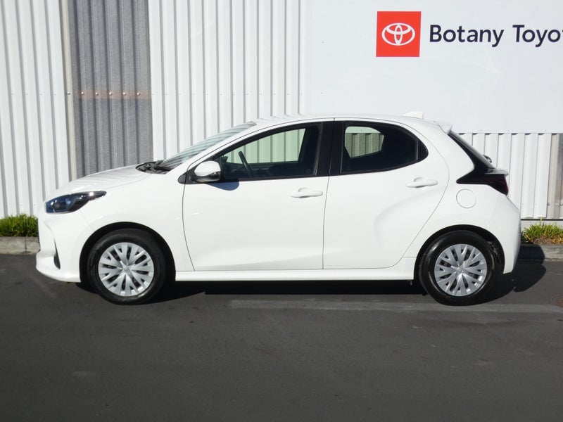 2024 Toyota Yaris GX 1.5P HV ECVT FWD HB/5D/5S... image 5