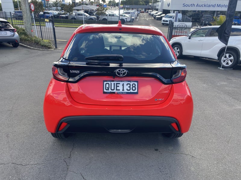 2024 Toyota Yaris GX 1.5P HV ECVT FWD HB/5D/5S... image 3