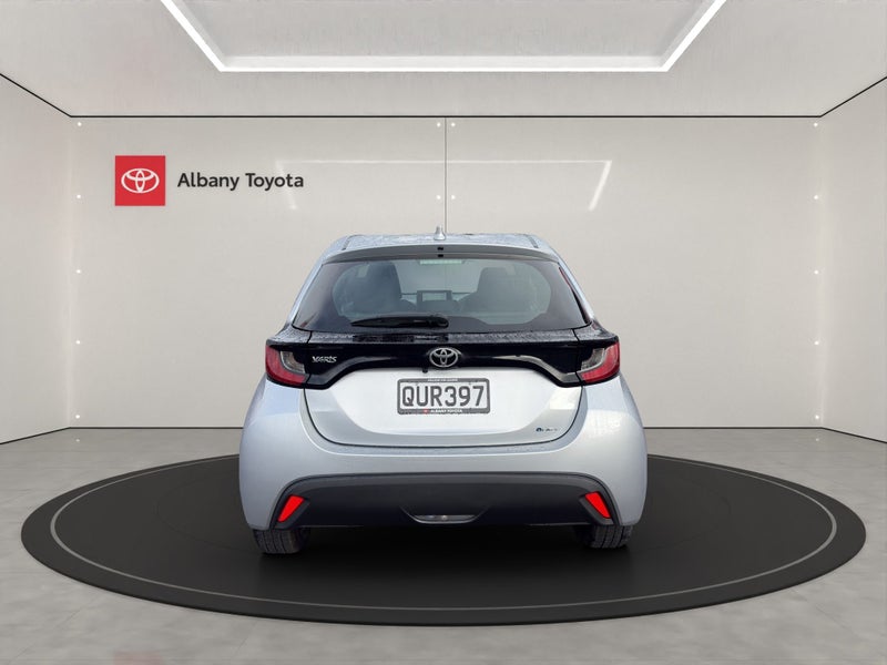 2024 Toyota Yaris GX 1.5P HV ECVT FWD HB/5D/5S... image 4