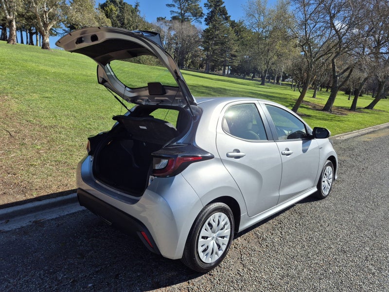 2024 Toyota Yaris GX 1.5P HV ECVT FWD HB/5D/5S image 5