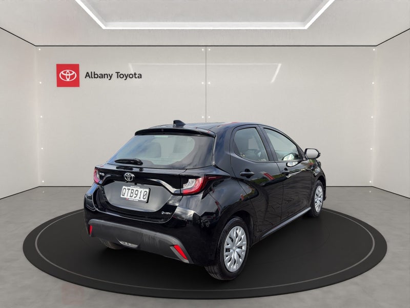 2024 Toyota Yaris GX 1.5P HV ECVT FWD HB/5D/5S... image 3