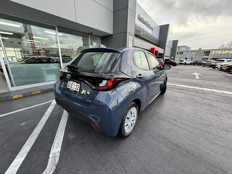 2024 Toyota Yaris GX 1.5P HV ECVT FWD HB/5D/5S... image 3