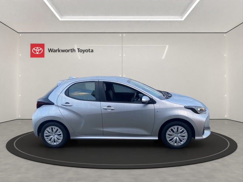 2024 Toyota Yaris GX 1.5P HV ECVT FWD HB/5D/5S... image 4