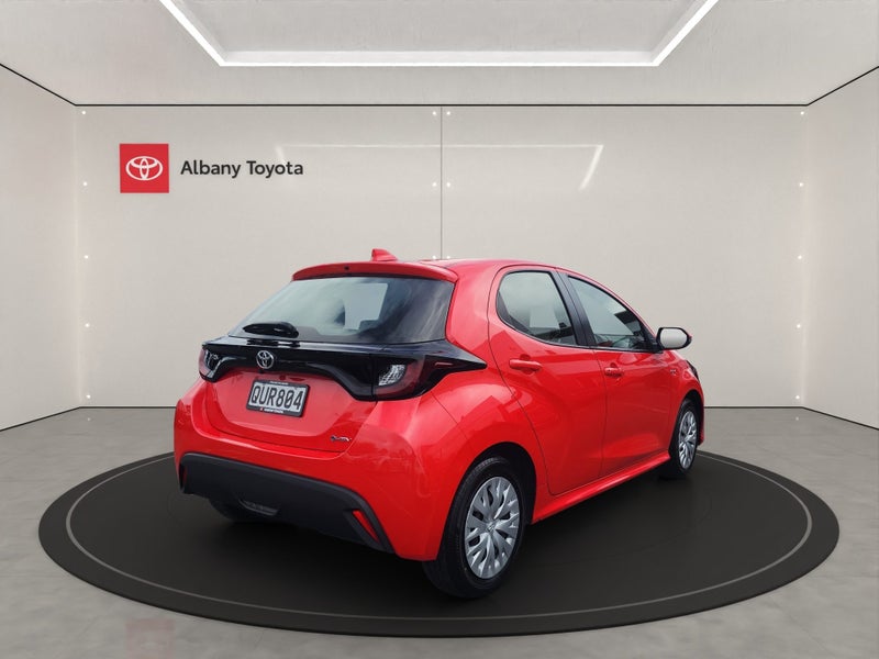 2024 Toyota Yaris GX 1.5P HV ECVT FWD HB/5D/5S... image 3