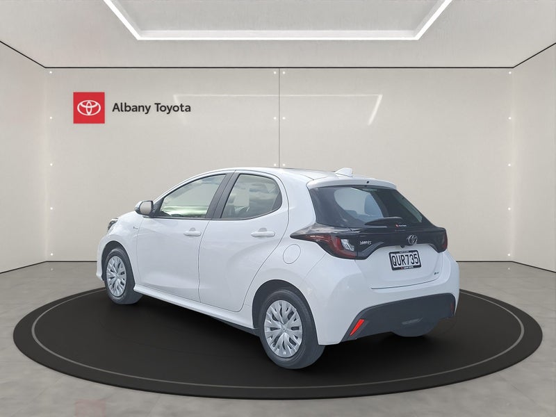 2024 Toyota Yaris GX 1.5P HV ECVT FWD HB/5D/5S... image 5