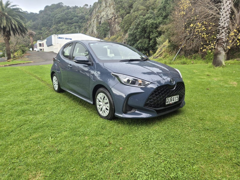 2024 Toyota Yaris GX 1.5P Hybrid image 3