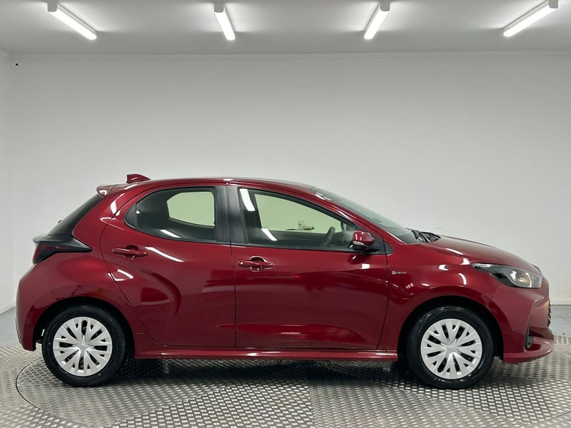 2024 Toyota Yaris GX 1.5P Hybrid image 2