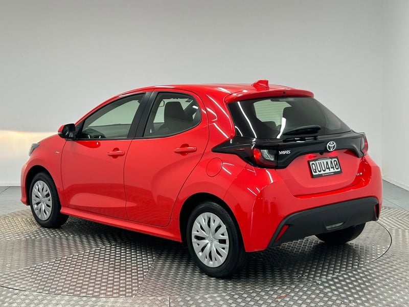 2024 Toyota Yaris GX 1.5P Hybrid image 5