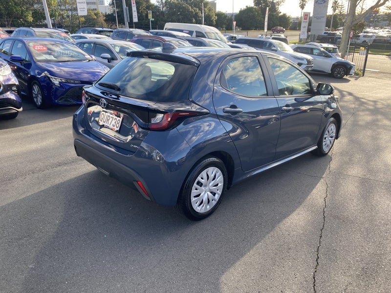 2024 Toyota Yaris GX 1.5P Hybrid image 2