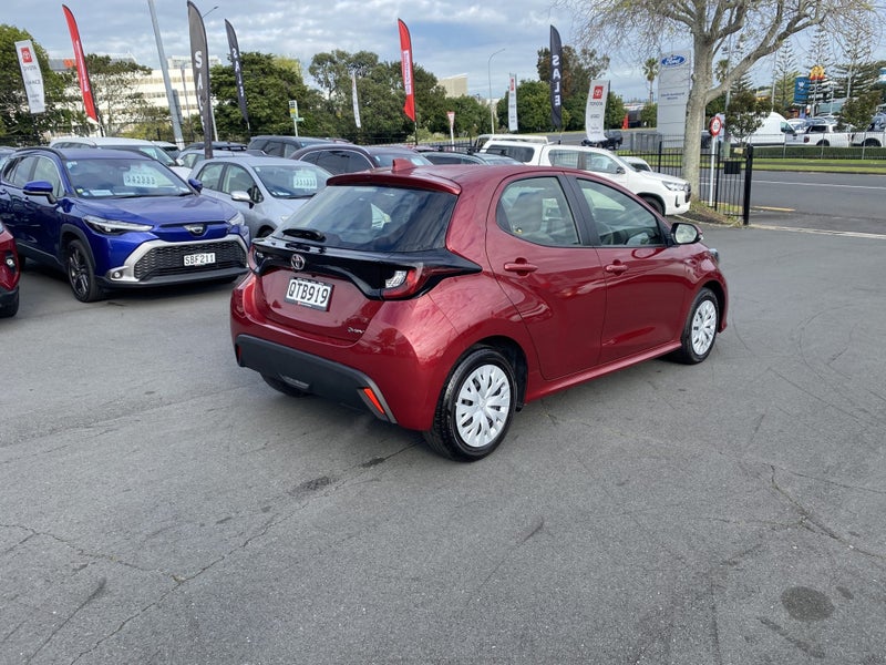 2024 Toyota Yaris GX 1.5P Hybrid image 2