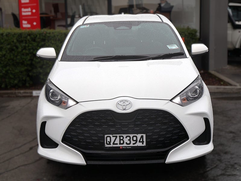 2024 Toyota Yaris GX 1.5P Hybrid image 2