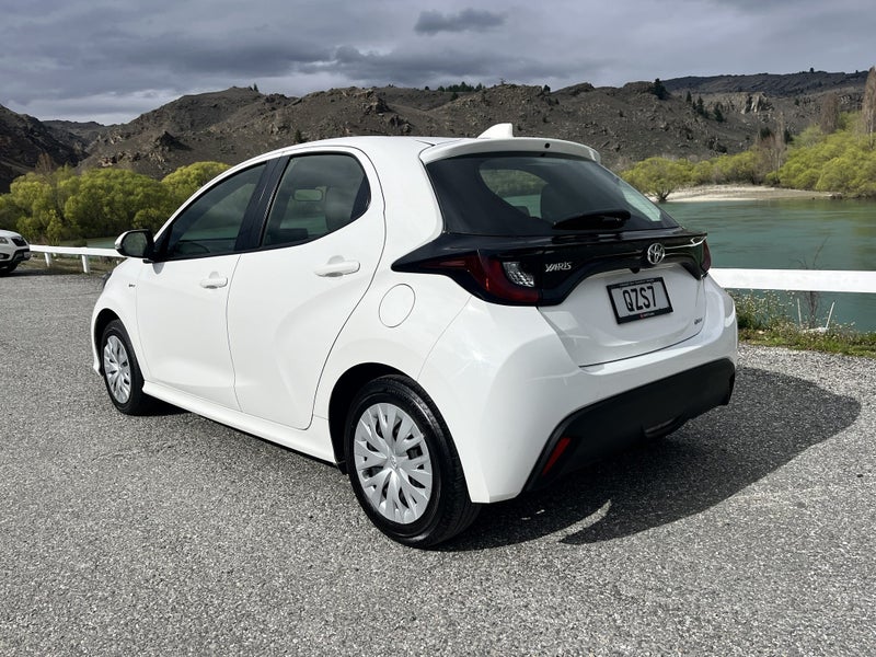 2024 Toyota Yaris GX 1.5P Hybrid Auto image 5