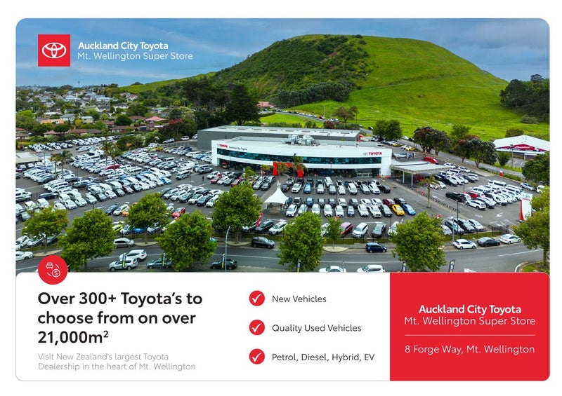 2024 Toyota Yaris GX image 4