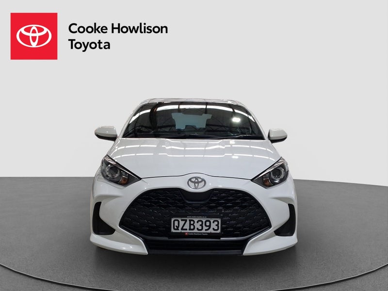 2024 Toyota Yaris GX Hybrid image 2