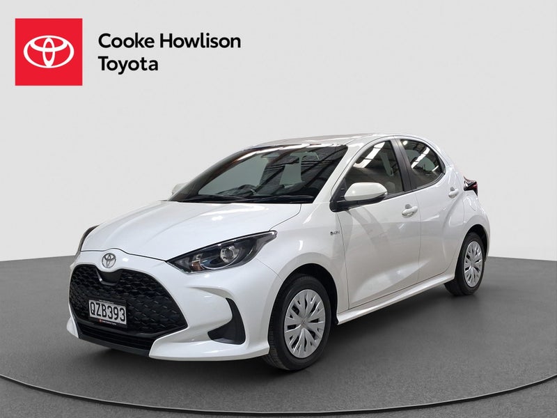 2024 Toyota Yaris GX Hybrid image 3
