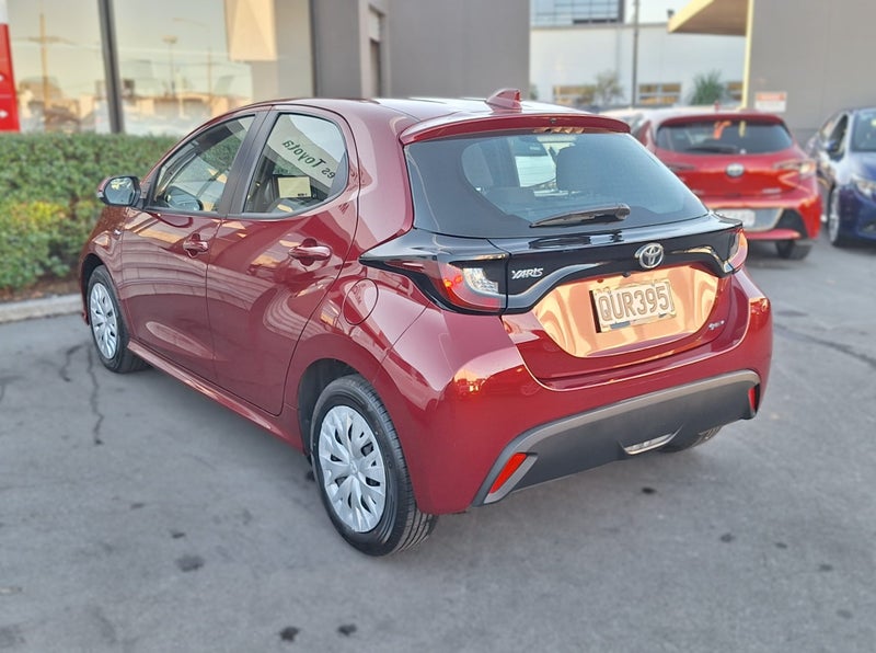 2024 Toyota Yaris GX Hybrid, Hatchback, Auto image 5