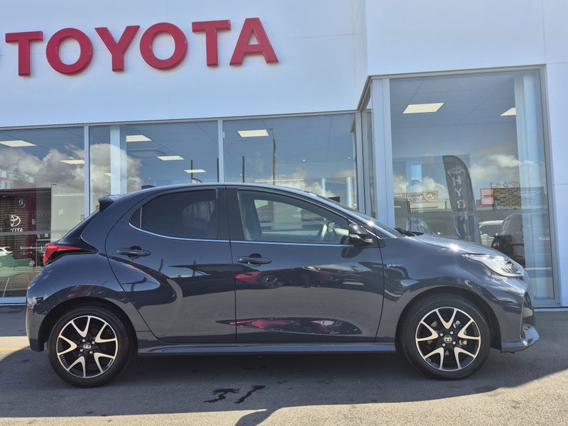 2024 Toyota Yaris ZR 1.5P HYBRID Auto image 2