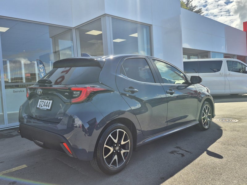 2024 Toyota Yaris ZR 1.5P HYBRID Auto image 3
