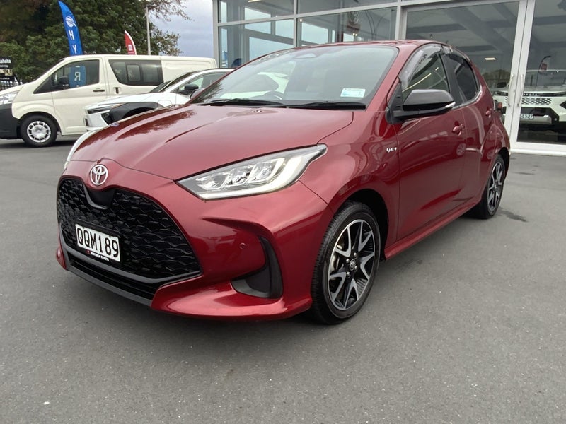 2024 Toyota Yaris ZR - One owner hybrid - Save... image 4