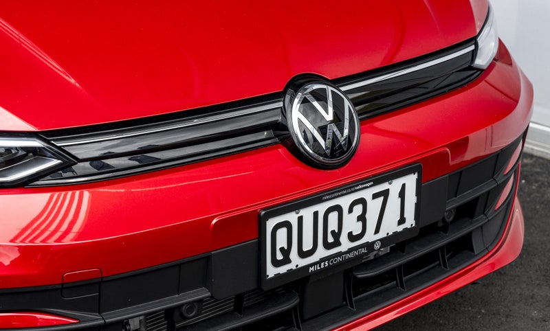 2024 Volkswagen Golf Life 110kW Petrol Auto / T... image 2