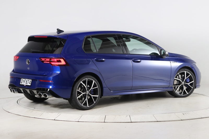 2024 Volkswagen Golf R image 2