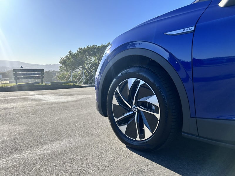 2024 Volkswagen ID.4 Pro image 5