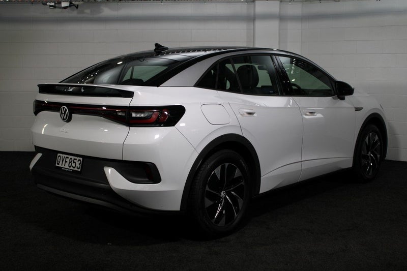 2024 Volkswagen ID.5 PRO image 2