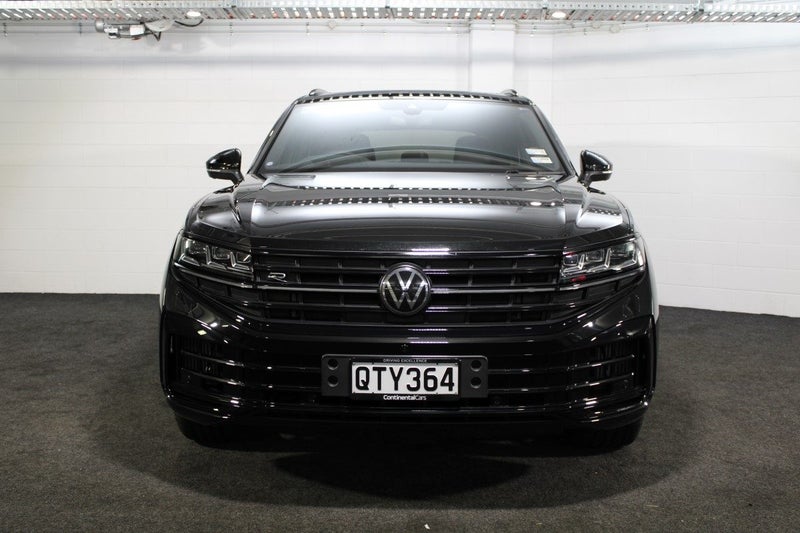 2024 Volkswagen Touareg R PHEV image 3