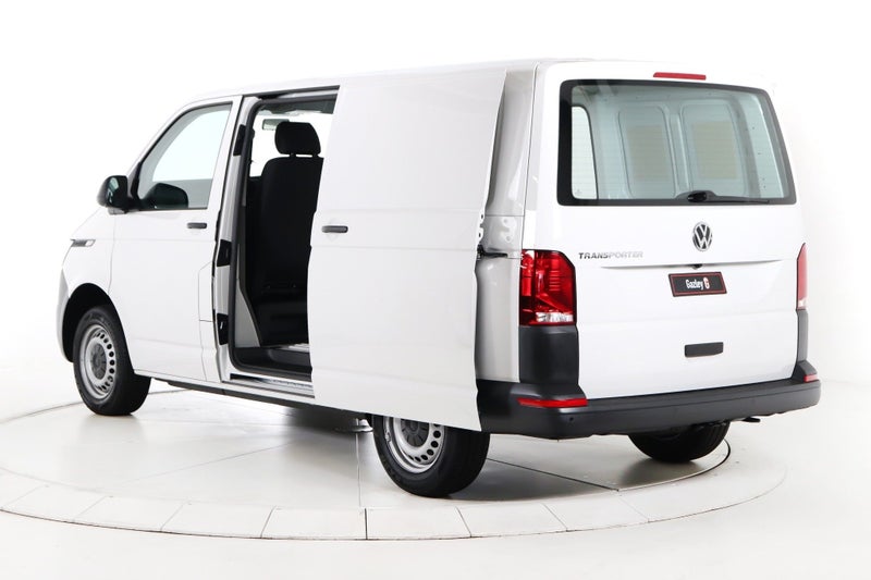 2024 Volkswagen Transporter SWB 340Nm DSG image 5
