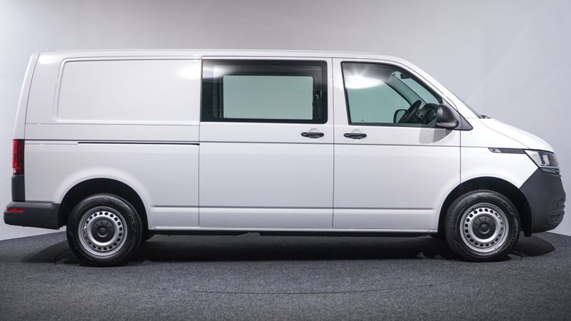 2024 Volkswagen Transporter T6.1 LWB Trendline DSG image 5