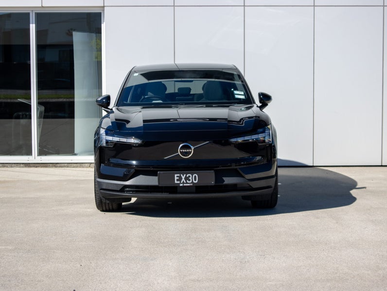 2024 Volvo EX30 SMER ULTRA BEV image 2