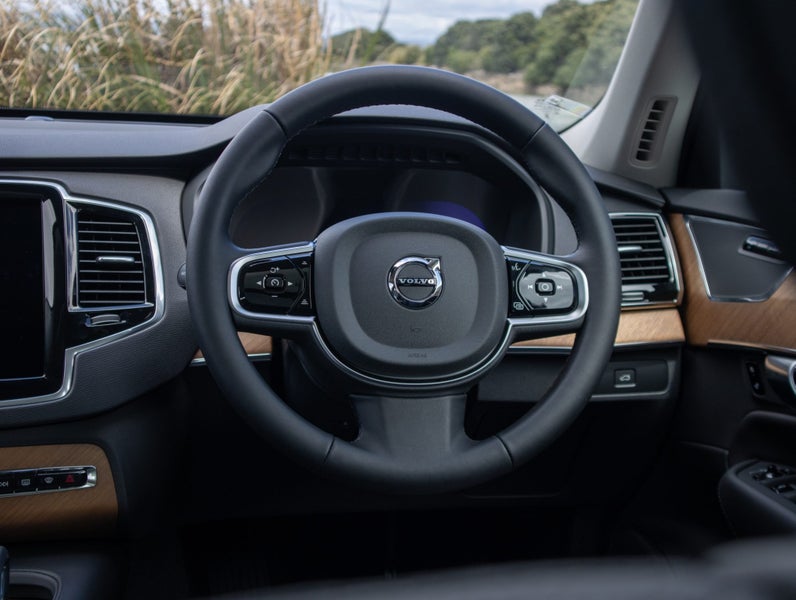 2024 Volvo XC90 B5 AWD PLUS image 4