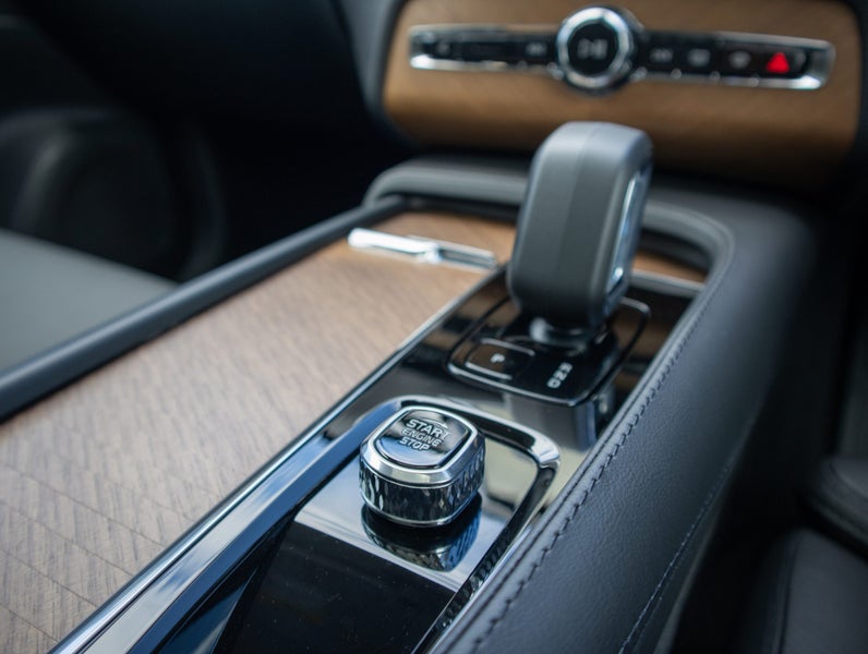 2024 Volvo XC90 B5 AWD PLUS image 5