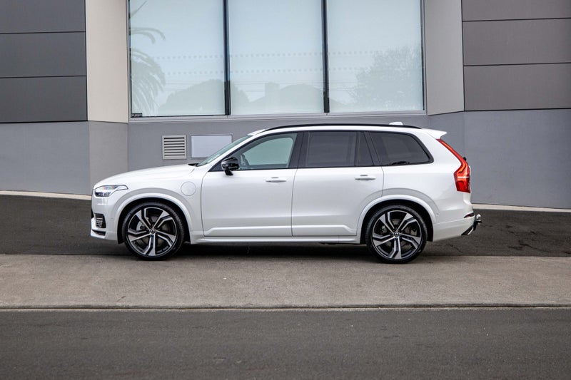 2024 Volvo XC90 T8 Ultimate Recharge Plug-in Hy... image 5