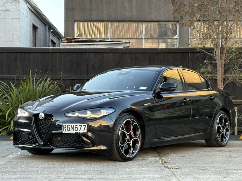 2025 Alfa Romeo Giulia Veloce 2.0L image 5