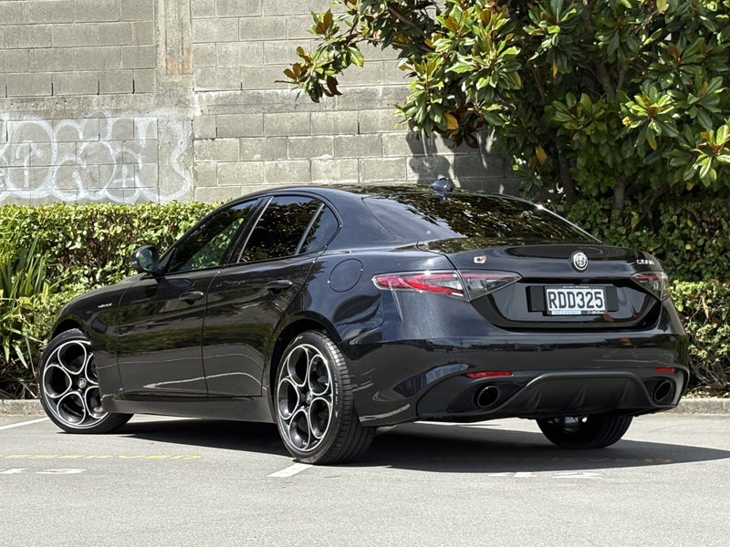 2025 Alfa Romeo Giulia Veloce image 4