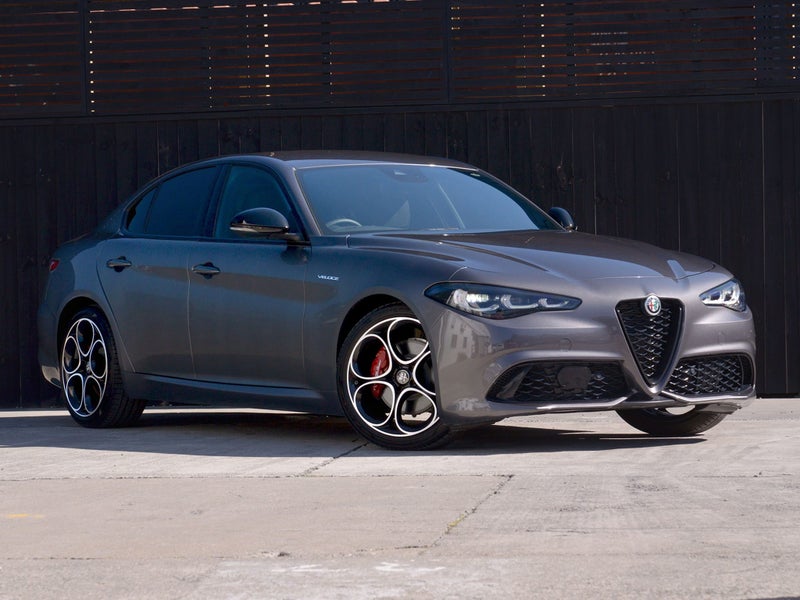 2025 Alfa Romeo Giulia Veloce image 1