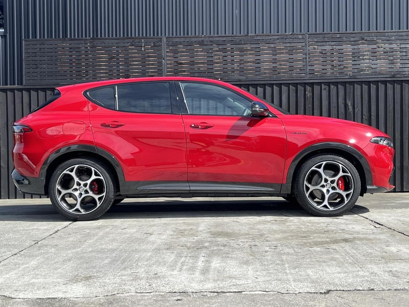2025 Alfa Romeo Tonale Veloce 1.5L Hybrid image 2