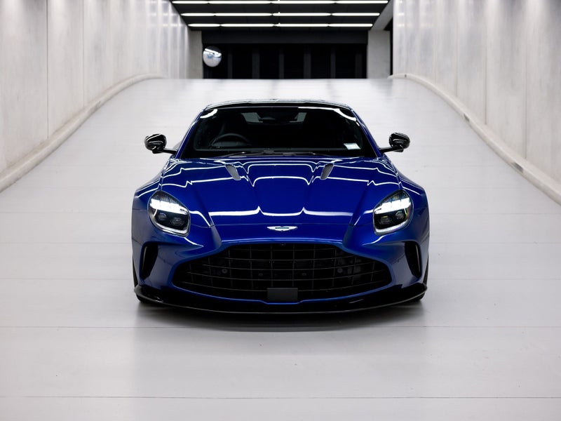 2025 Aston Martin Vantage Coupe image 3