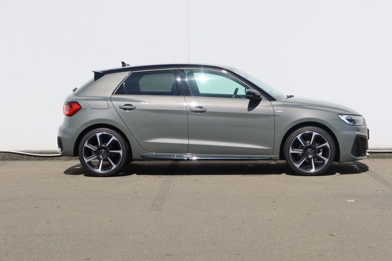 2025 Audi A1 35 TFSI S line image 2