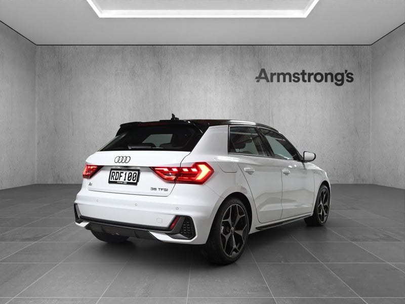 2025 Audi A1 35 TFSI S Line image 3