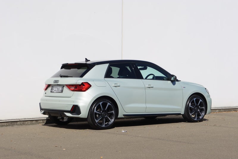 2025 Audi A1 35 TFSI S line image 3