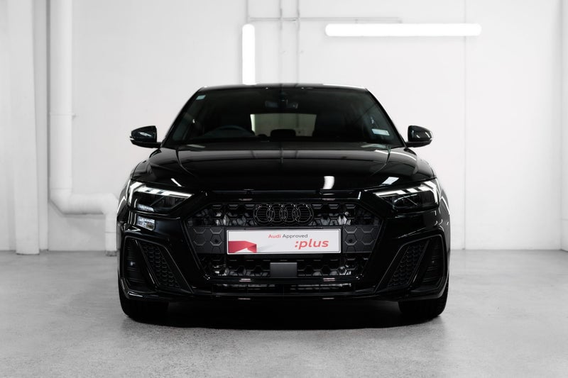 2025 Audi A1 35 TFSI S line image 3