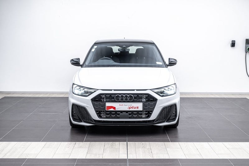 2025 Audi A1 35 TFSI S LINE image 5