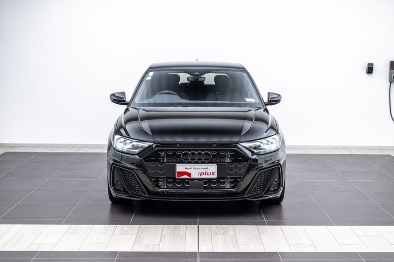 2025 Audi A1 35 TFSI S LINE image 4