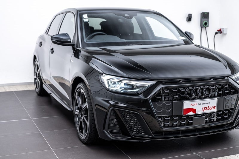 2025 Audi A1 35 TFSI S LINE image 5